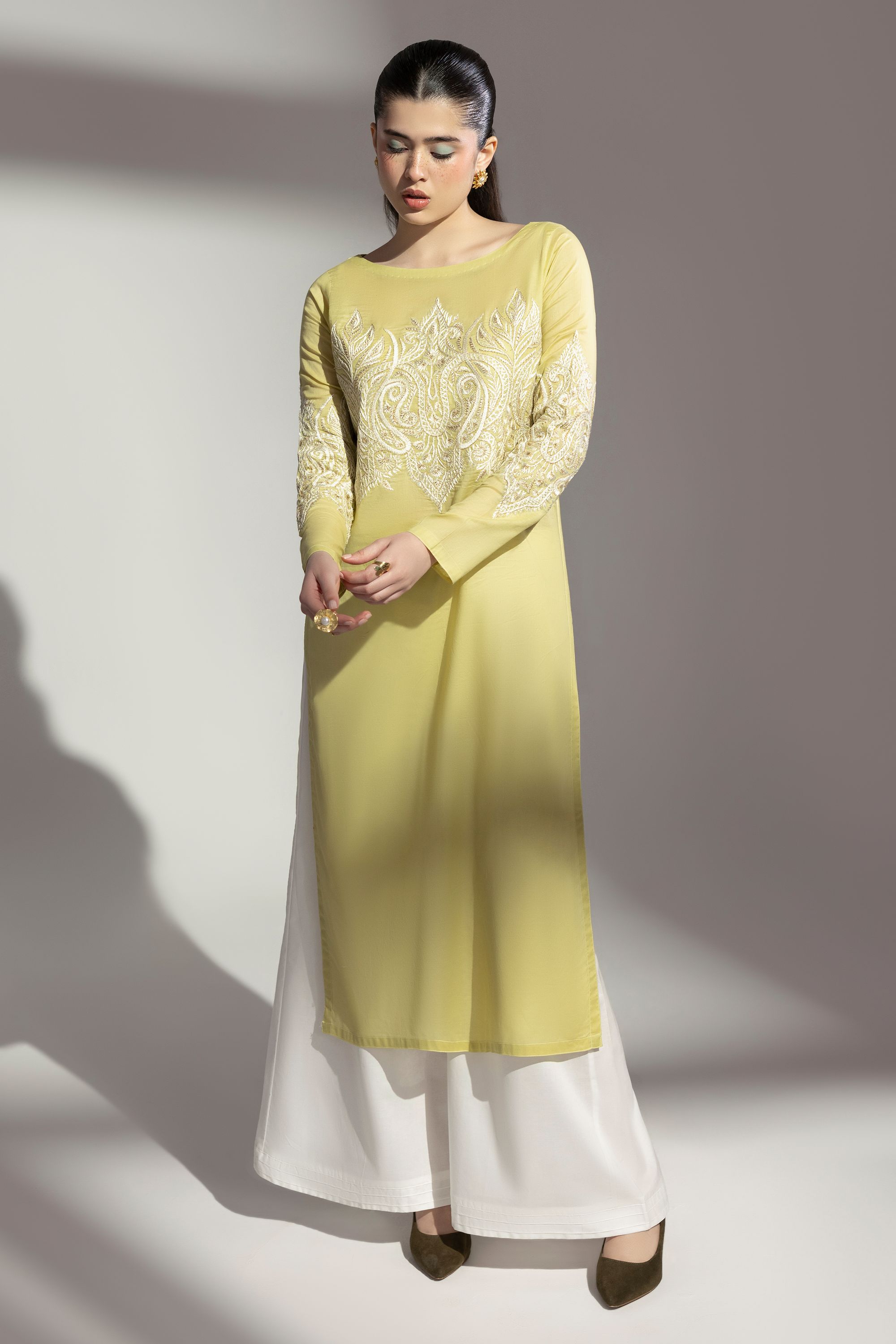 Lime Green Kashmiri - Embroidered Lawn 2 piece