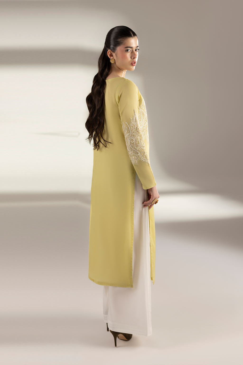 Lime Green Kashmiri - Embroidered Lawn 2 piece